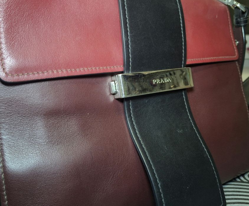 Шкіряна сумка PRADA