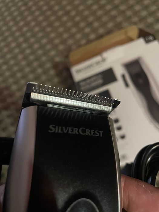 Maquina cortar cabelo nova