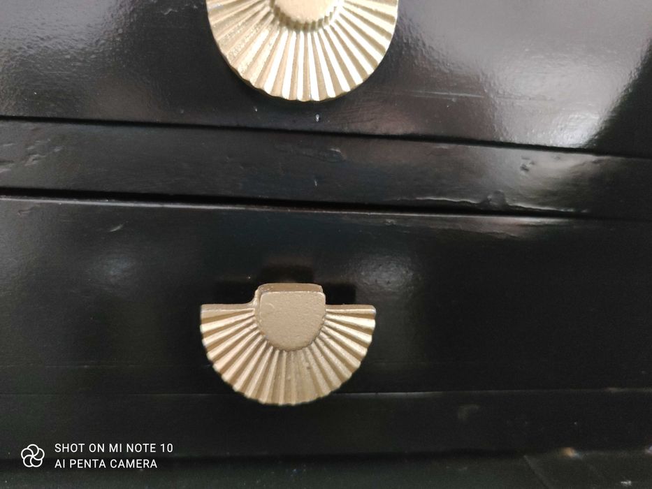 Aparador antigo renovado