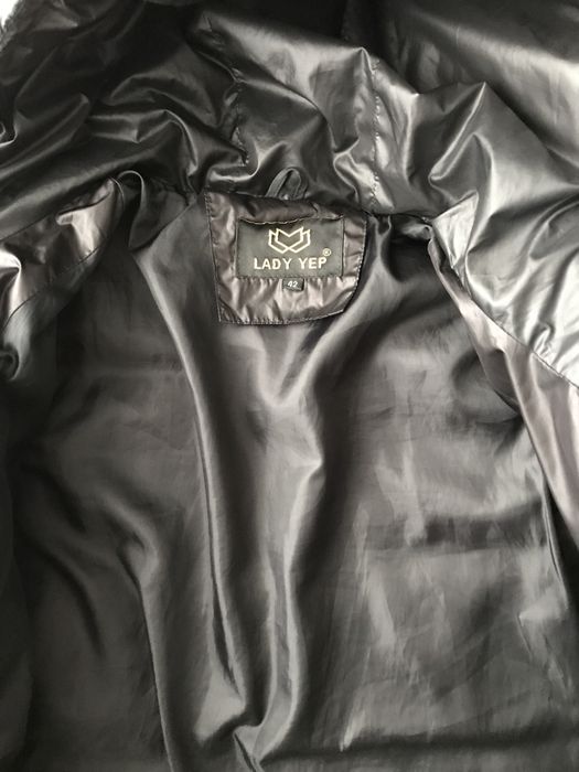 Куртка чорна демі