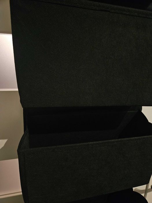 Wiszący organizer do powieszenia z 4 kieszeniami na drzwi czarny