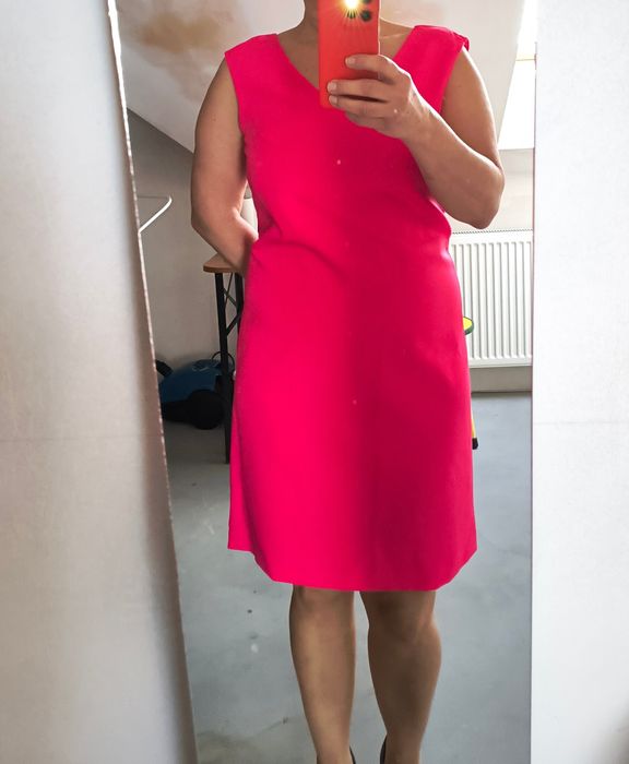 Nowa sukienka z metkami