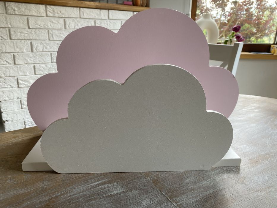 Sprzedam używane półki chmurki