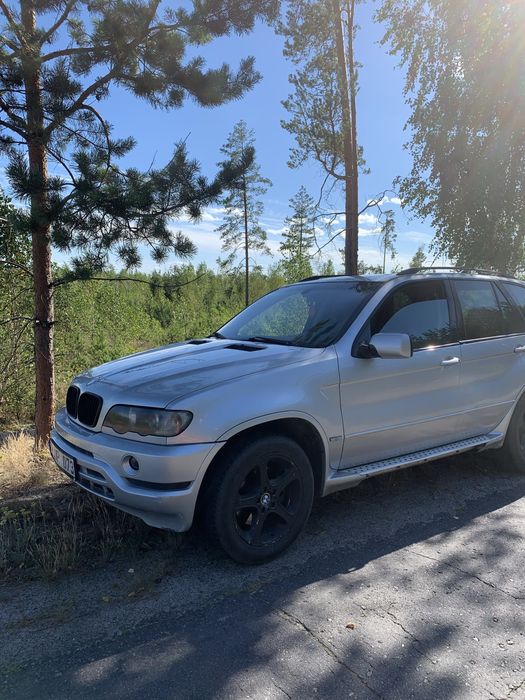 В продажі BMW X5