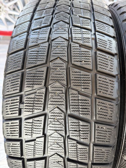 Шини Roadstone 235/60/R18