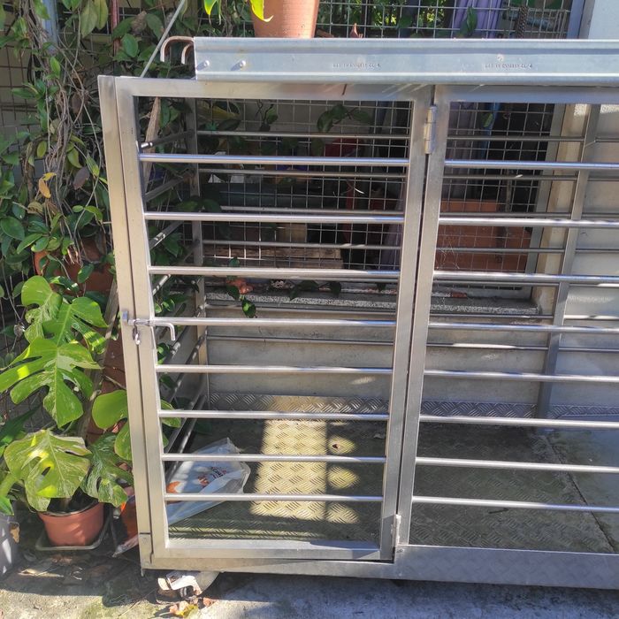 Jaula em inox para cães
