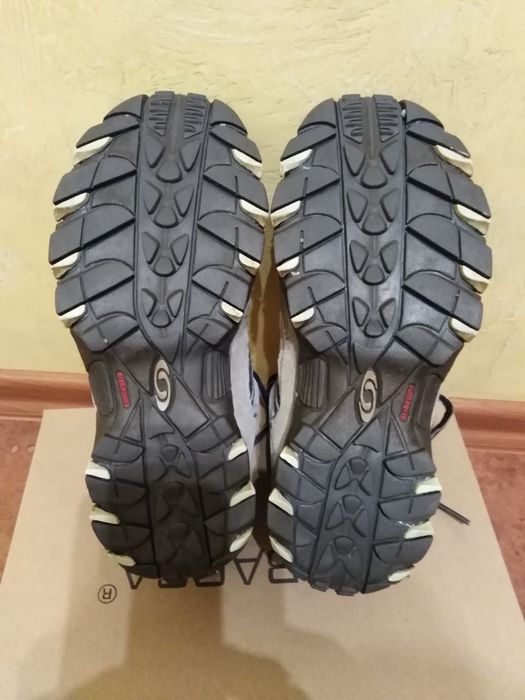 Кроссовки  Salomon (р.38).