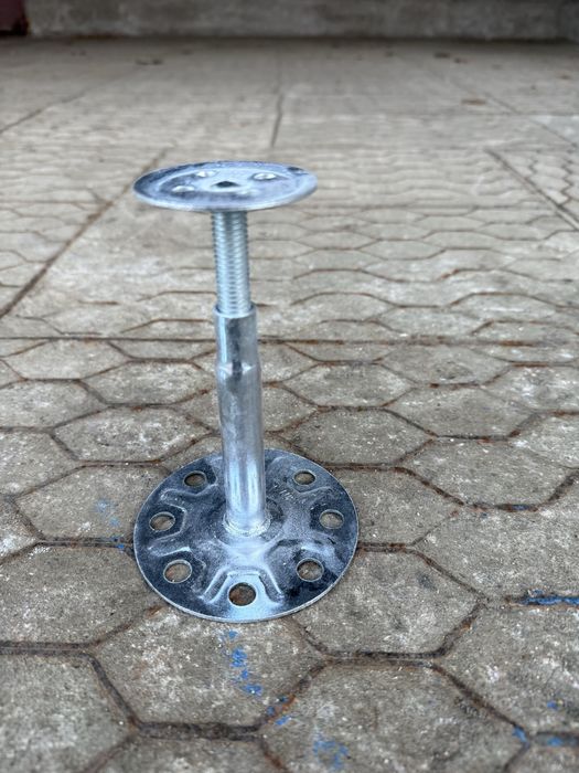 Wspornik do podlog technicznych