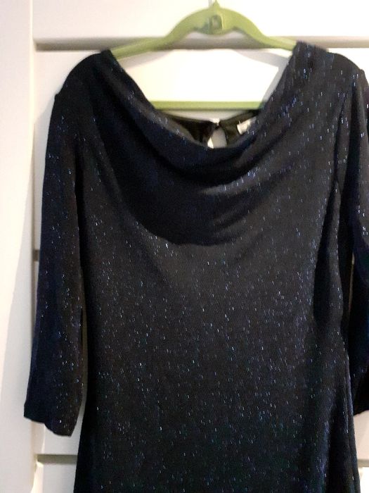 Granatowa sukienka z połyskiem..Wysyłka gratis