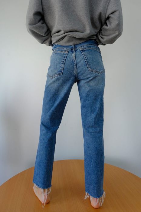 Jeans em perfeitas condições.
Comprimento da calças 90 cm