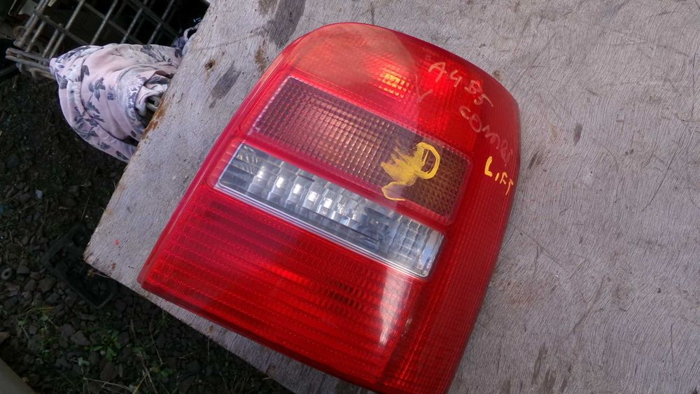 Cze66 Lampa prawa tylna audi a4 b5 lift avant kombi - wysyłka