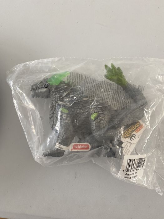 Figura de Dragão de pedra