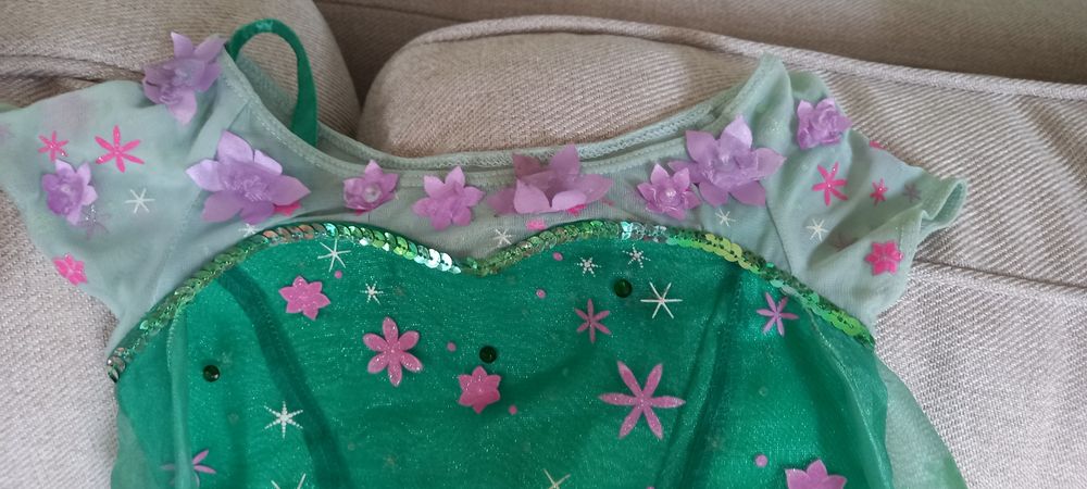 Sprzedam strój karnawał,elsa,dżasmina