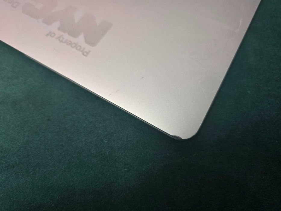 Макбук Apple MacBook Air 13 M1 2020 A2337 8gb 256gb 1цикл