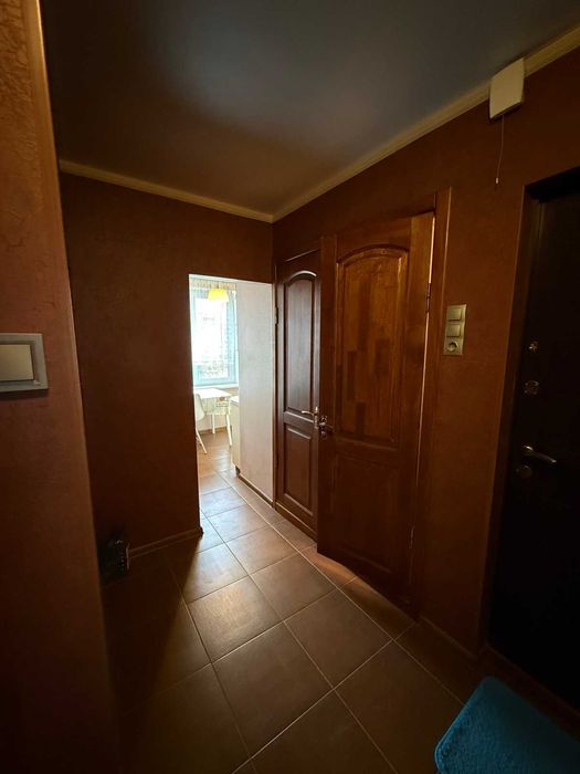 Продам 3-кімнатну квартиру на Салтівці