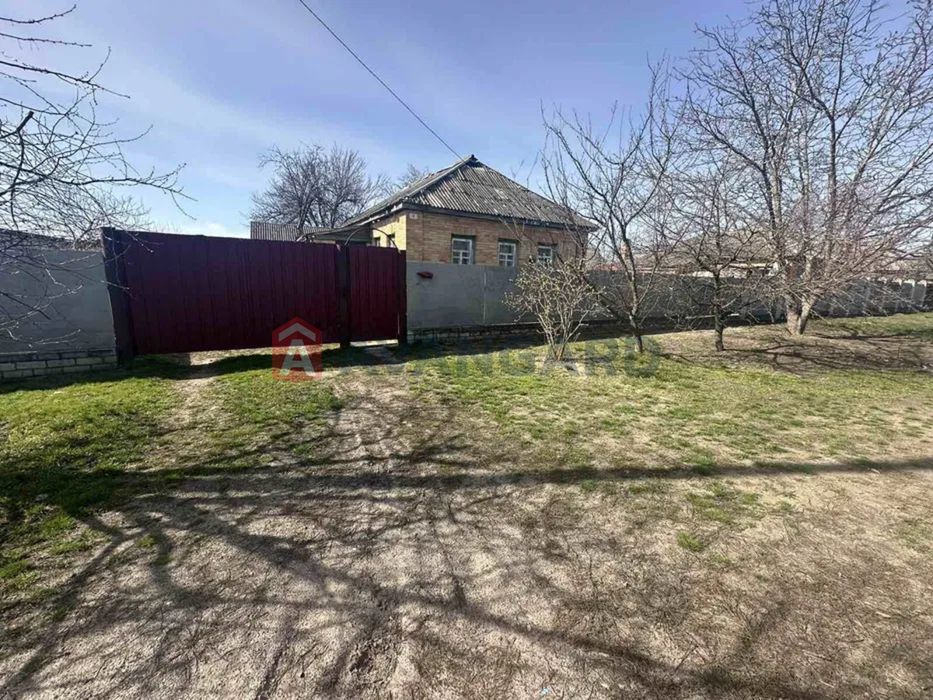 Ділянка 25 сотих з будинком в с. Худяки
