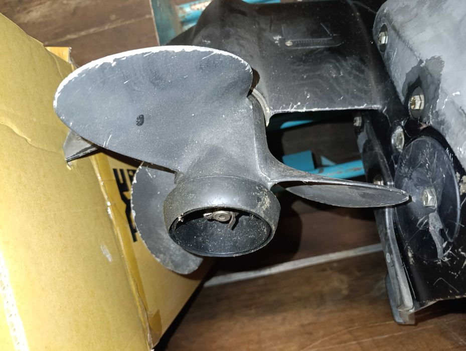 Дигун навісний до катера TRACKER EVINRUDE 40