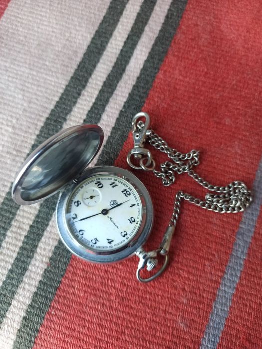 Продам часы женские и мужские СССР