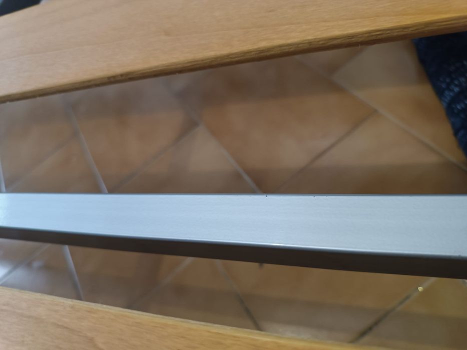 Cama para despachar completamente nova