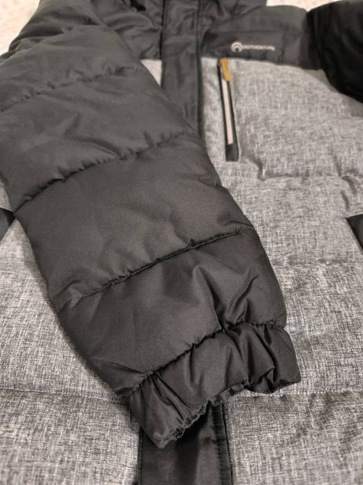 Продам куртку дитячу Outventure