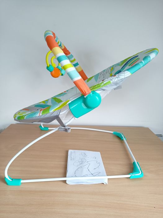 Bujaczek leżaczek z zabawkami wibracja