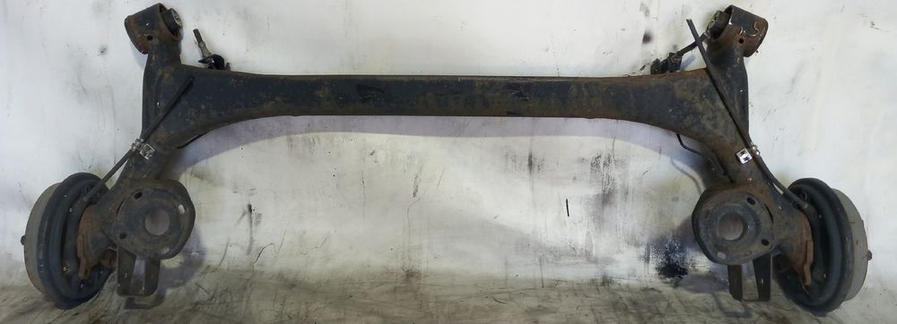 Eixo traseiro tambor VOLKSWAGEN Fox (5Z1, 5Z3, 5Z4)