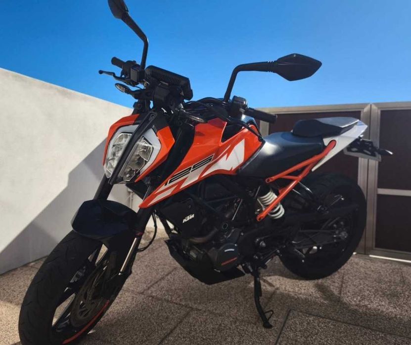 Mota KTM Duke 125