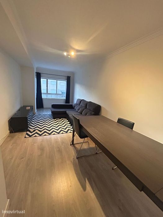 VENDE-SE T2 Mobilado e c/ Garagem, próximo Centro da Cidade de Braga! — São Victor, Braga