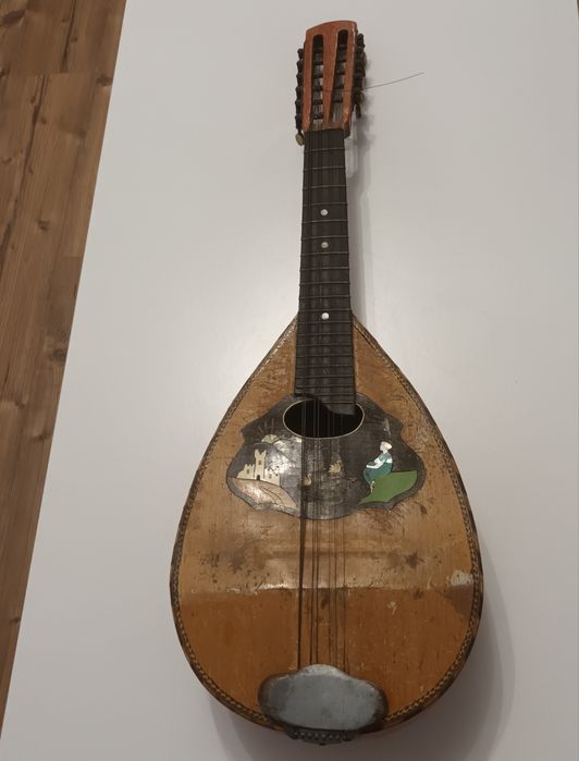 Stara mandolina gitara