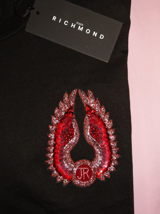 T-shirt męski marki John Richmond.