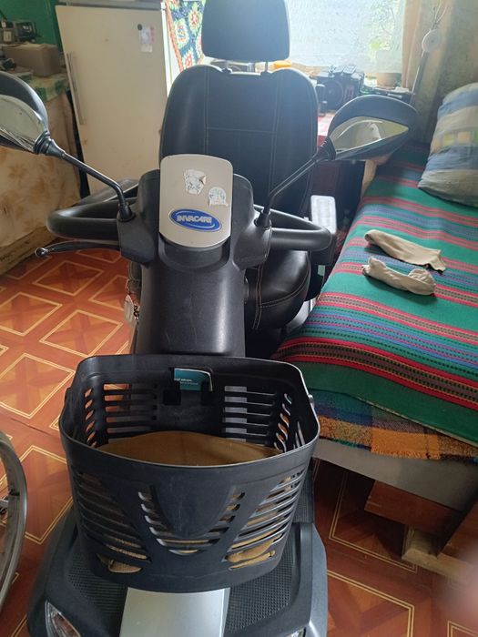 Wózek inwalidzki elektryczny