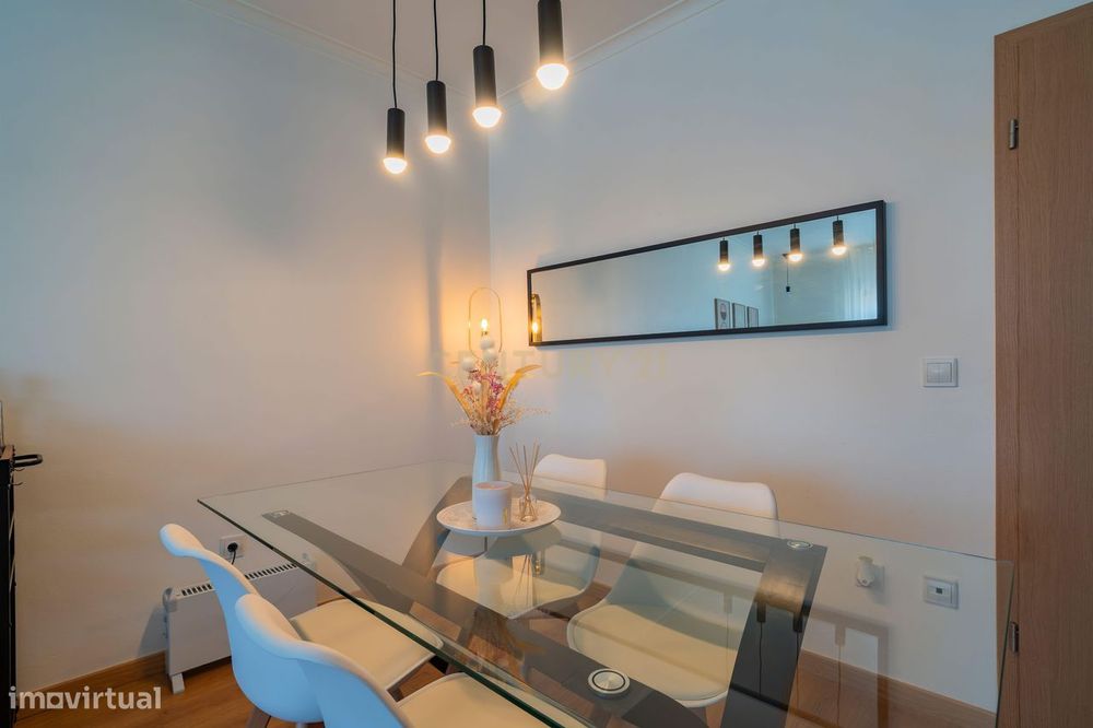 Apartamento T2 com garagem, churrasqueira e espaço exterior | Vieira d