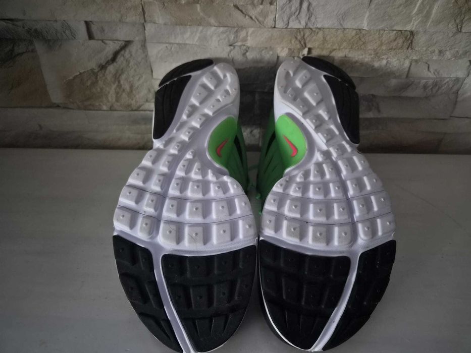 Buty sportowe do biegania NIKE 38,5