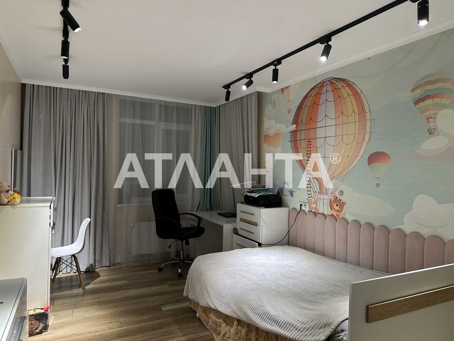 3 кімнатна квартира з євроремонтом у новому будинку