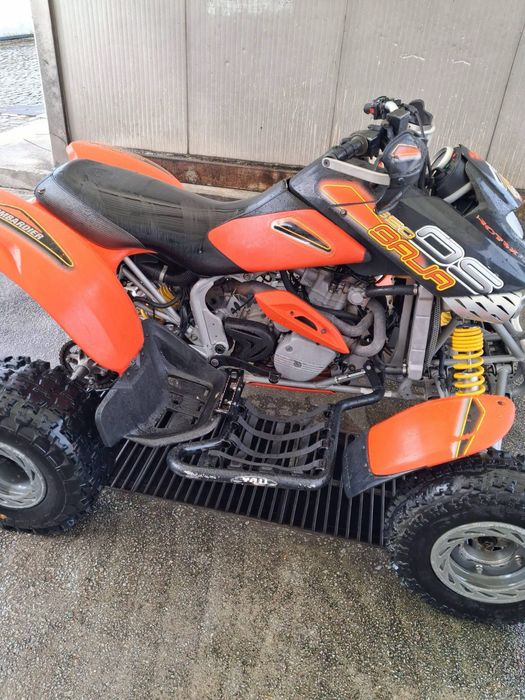 Moto 4 bombardier 650