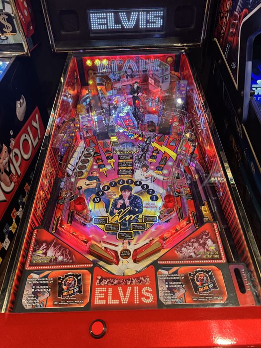 Elvis restaurada