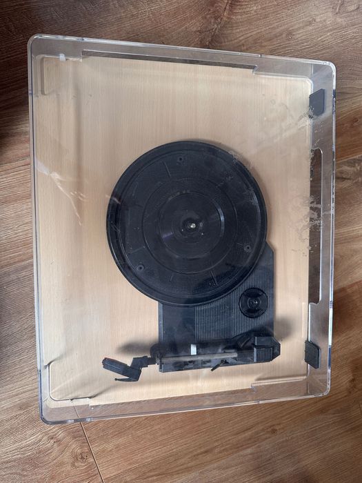 Gramofon Hykker drewniany używany