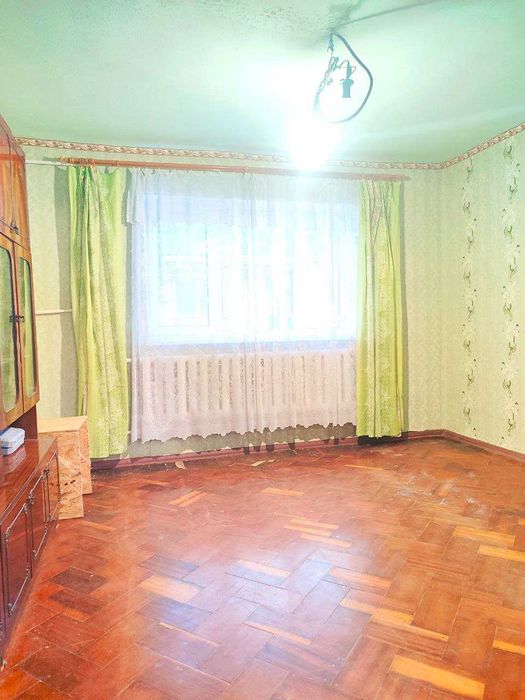 Продам теплий будинок зі зручностями в Дергачах.