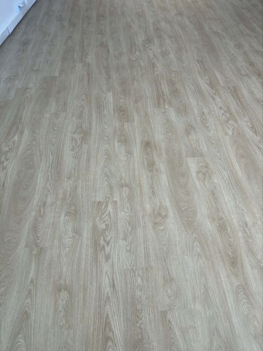 Panel LVT IVC roots 40 Laurel oak 22332