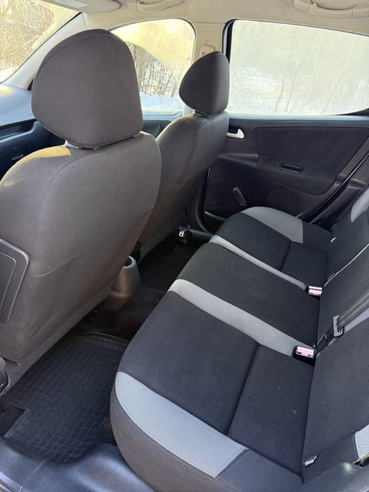 Peugeot 207* 1.4* Benzyna* Klima* El szyby* Ważne Opłaty