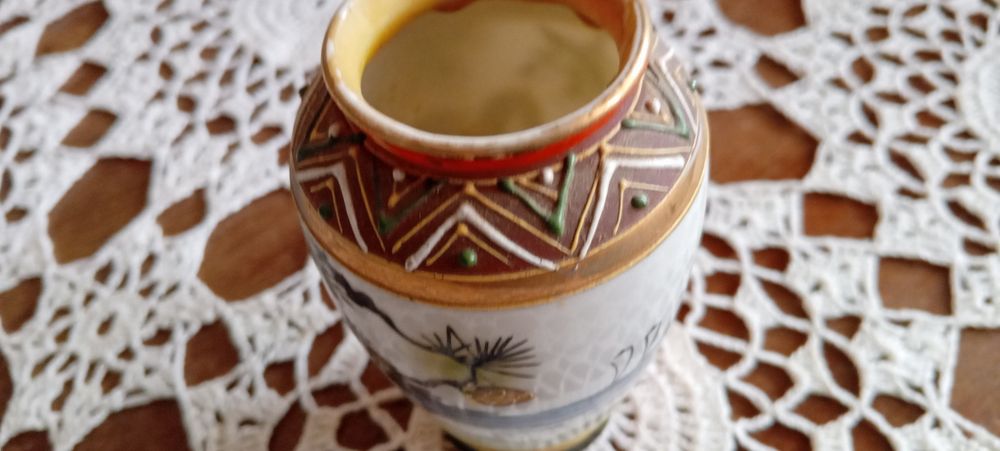 Vaso com desenhos chinêses