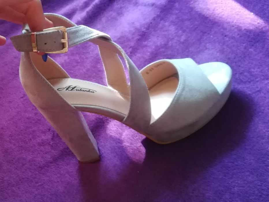 Szare buty na obcasie szpilki 39