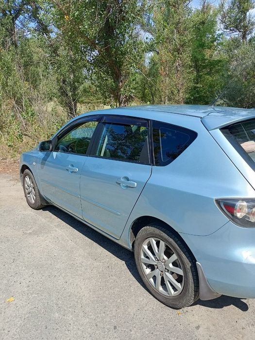 Мазда 3 2006 рік