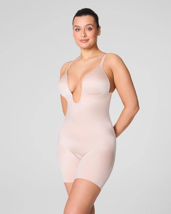 Моделююче утягуюче коригуюче боді моделююча білизна від spanx