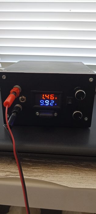 Лабораторный блок питания и зарядное  для аккумуляторов 50В-38В/10.5А