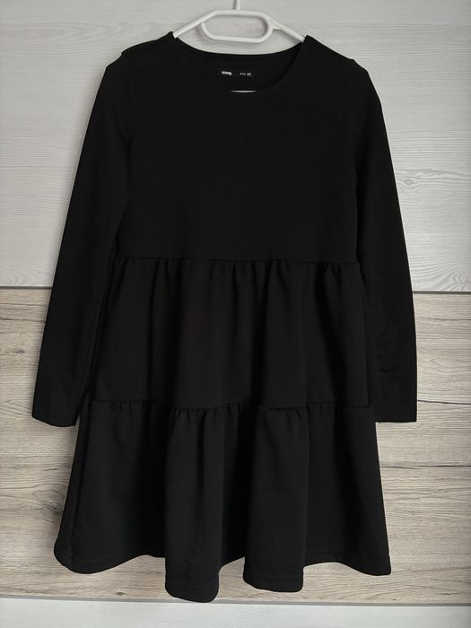 Sukienka damska z długim rękawem