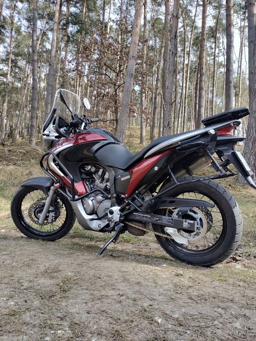 Honda Transalp XL 700 VA
