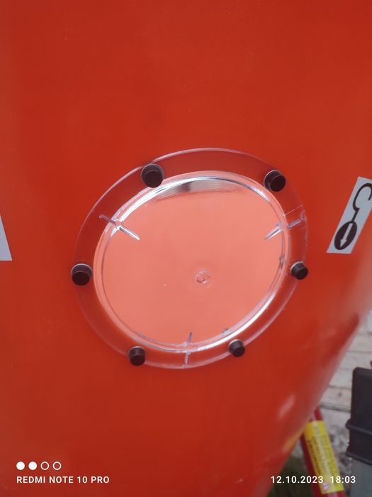 Розкидач міндобрив DЕХWAL Механіка 500кг,Лійка, Рум Оригінал Англія.