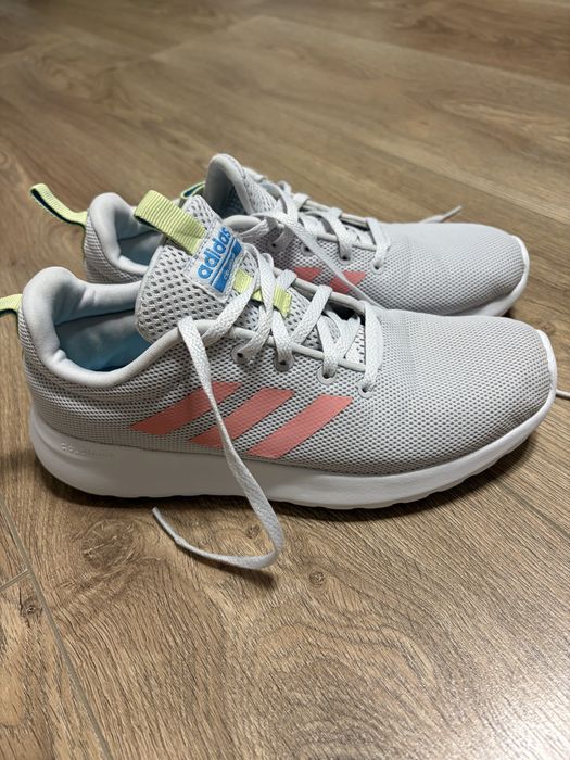 Кросівки adidas 37 розмір
