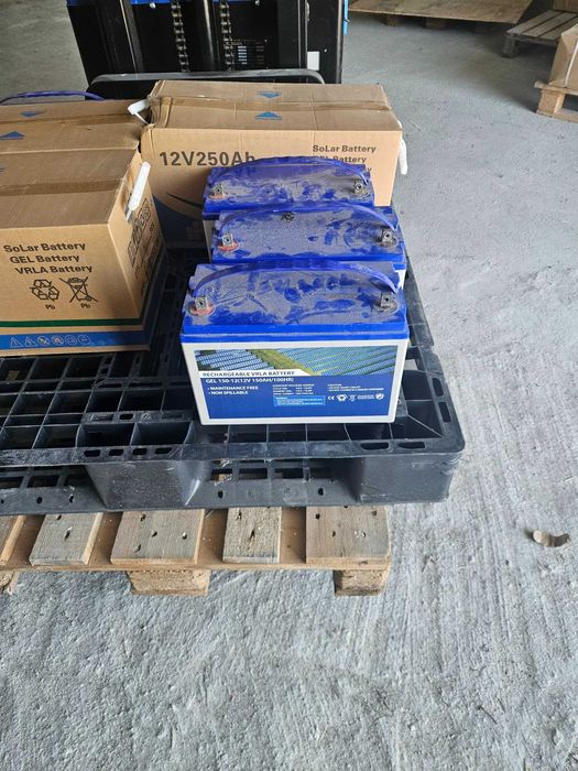 Bateria gel 150 ah usadas 90 euros cada 90 €